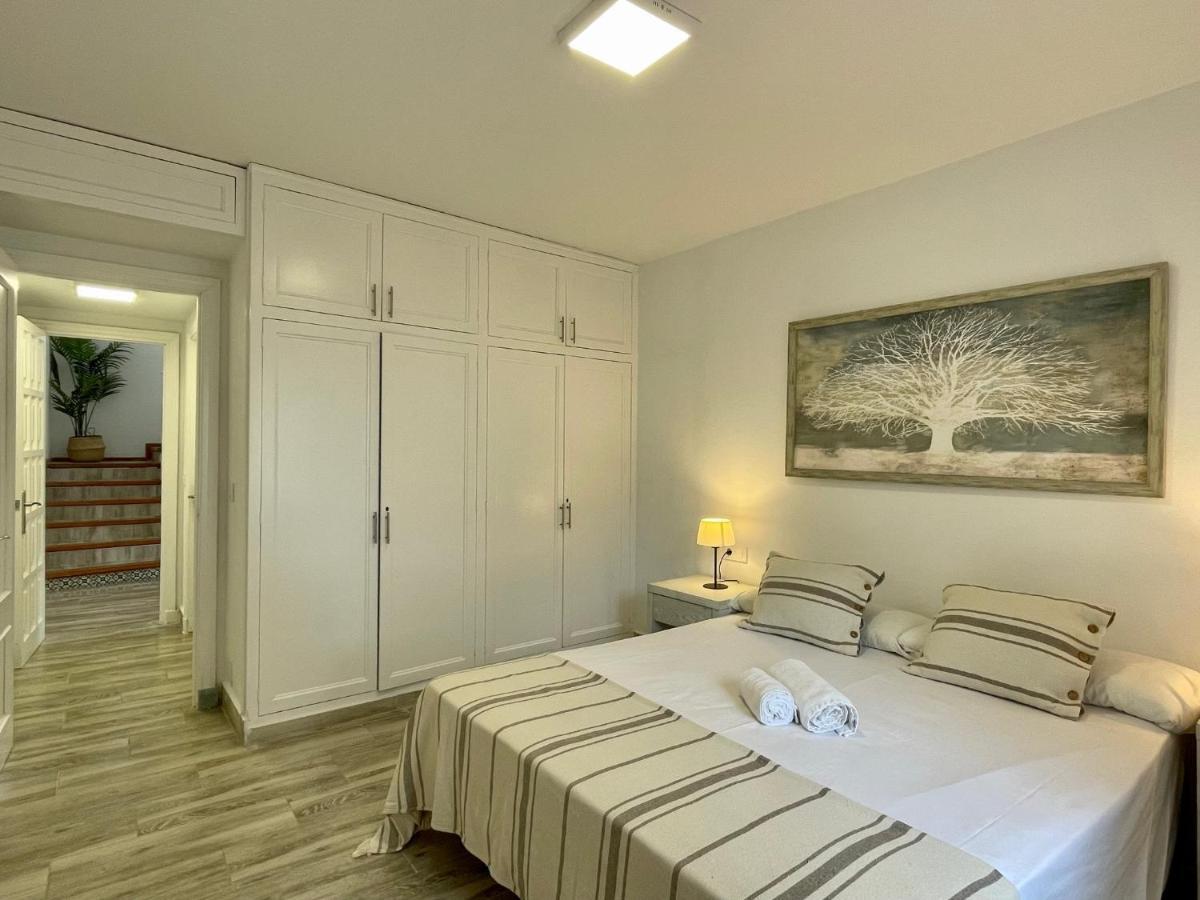 Biniforcat Villa กาลาเอนฟอร์กัต ภายนอก รูปภาพ