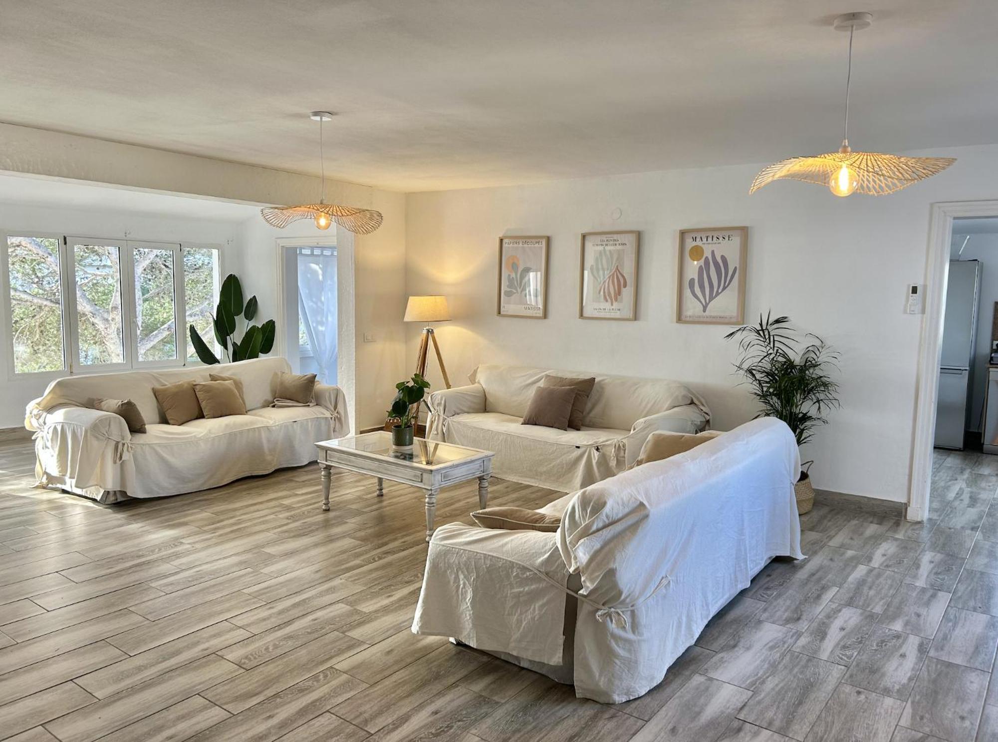 Biniforcat Villa กาลาเอนฟอร์กัต ภายนอก รูปภาพ